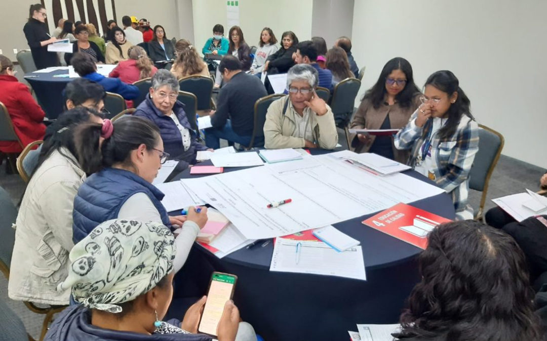 Mesa de trabajo sobre los ODS, integrada por representantes de diferentes organizaciones de sociedad civil.